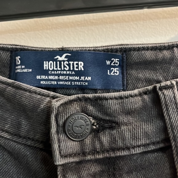 Ultra High Rise Mom Jean - Picture 3 of 4